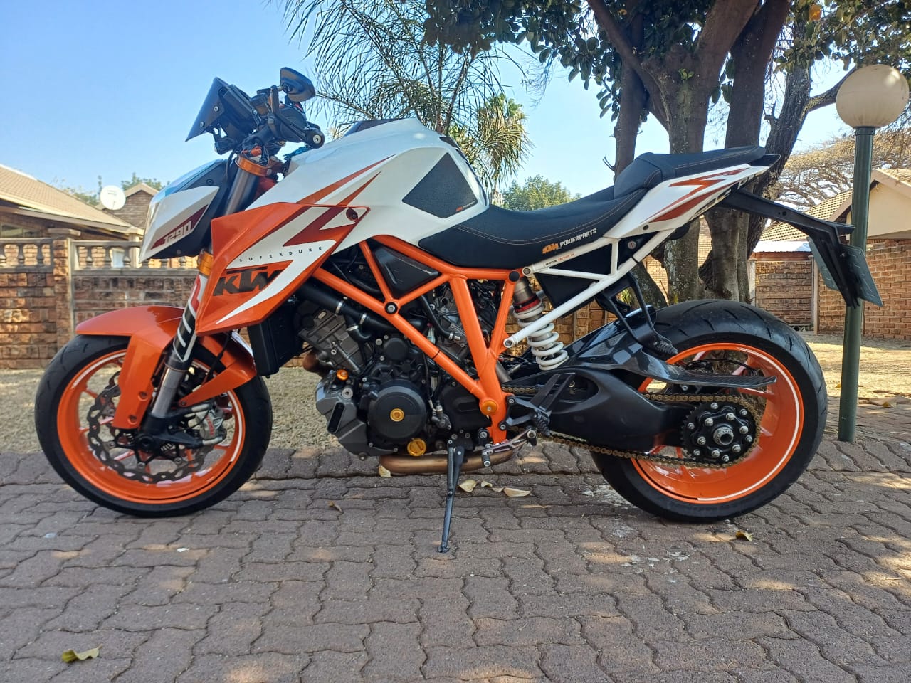 2016 KTM 1290 superDuke - Private Seller 2016 KTM 1290 superDuke - Private Seller