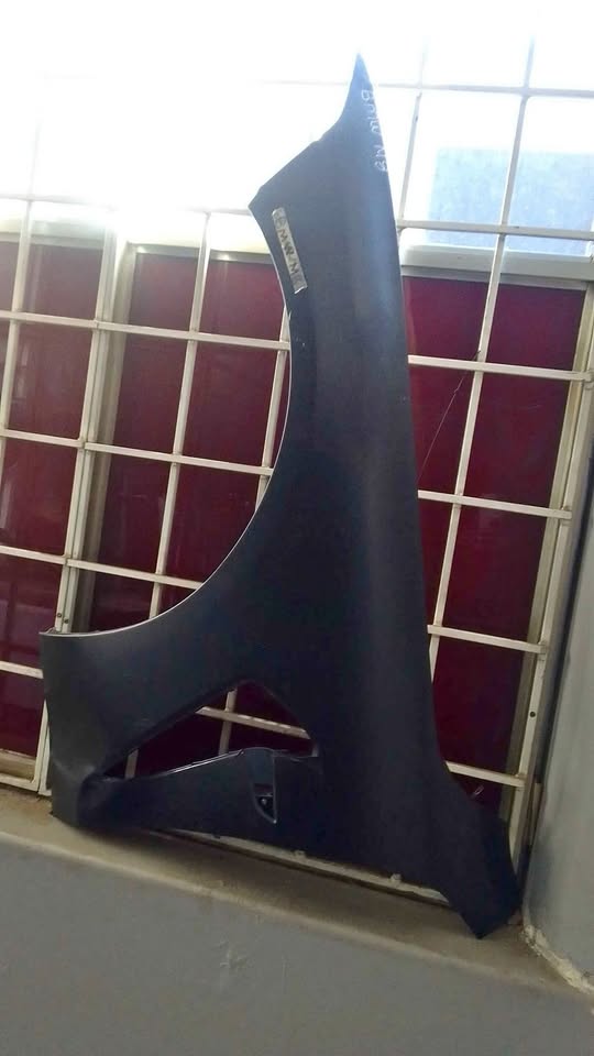 BMW M8 fender