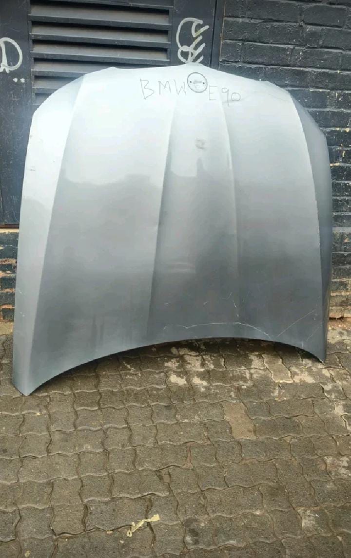 BMW 3 SERIES E90 BONNET (2009–2011) - Private Seller
