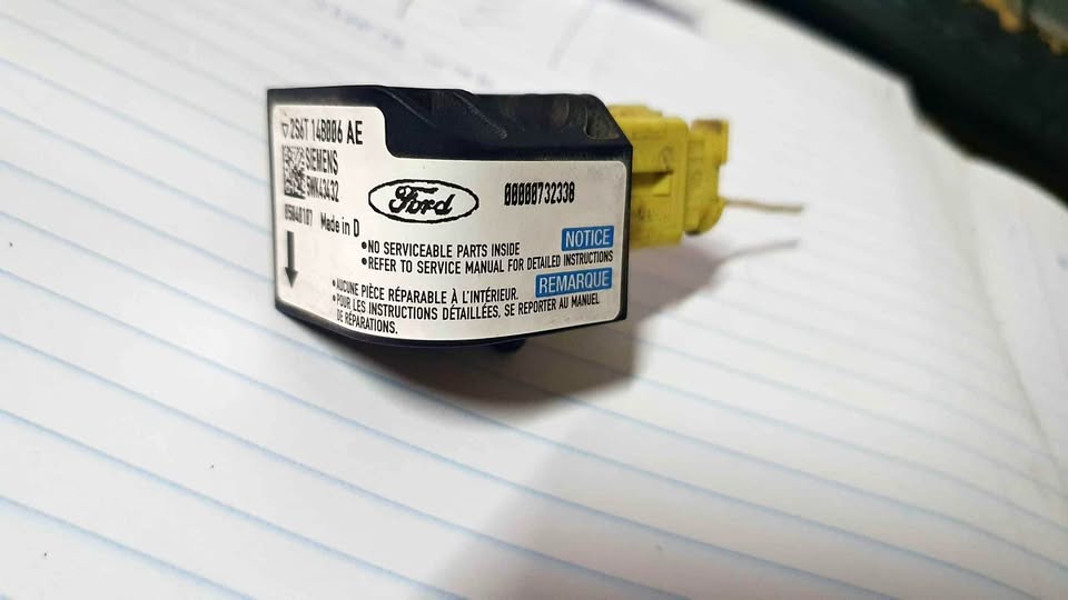 Ford Fiesta front airbag sensor - Private Seller Ford Fiesta front airbag sensor - Private Seller