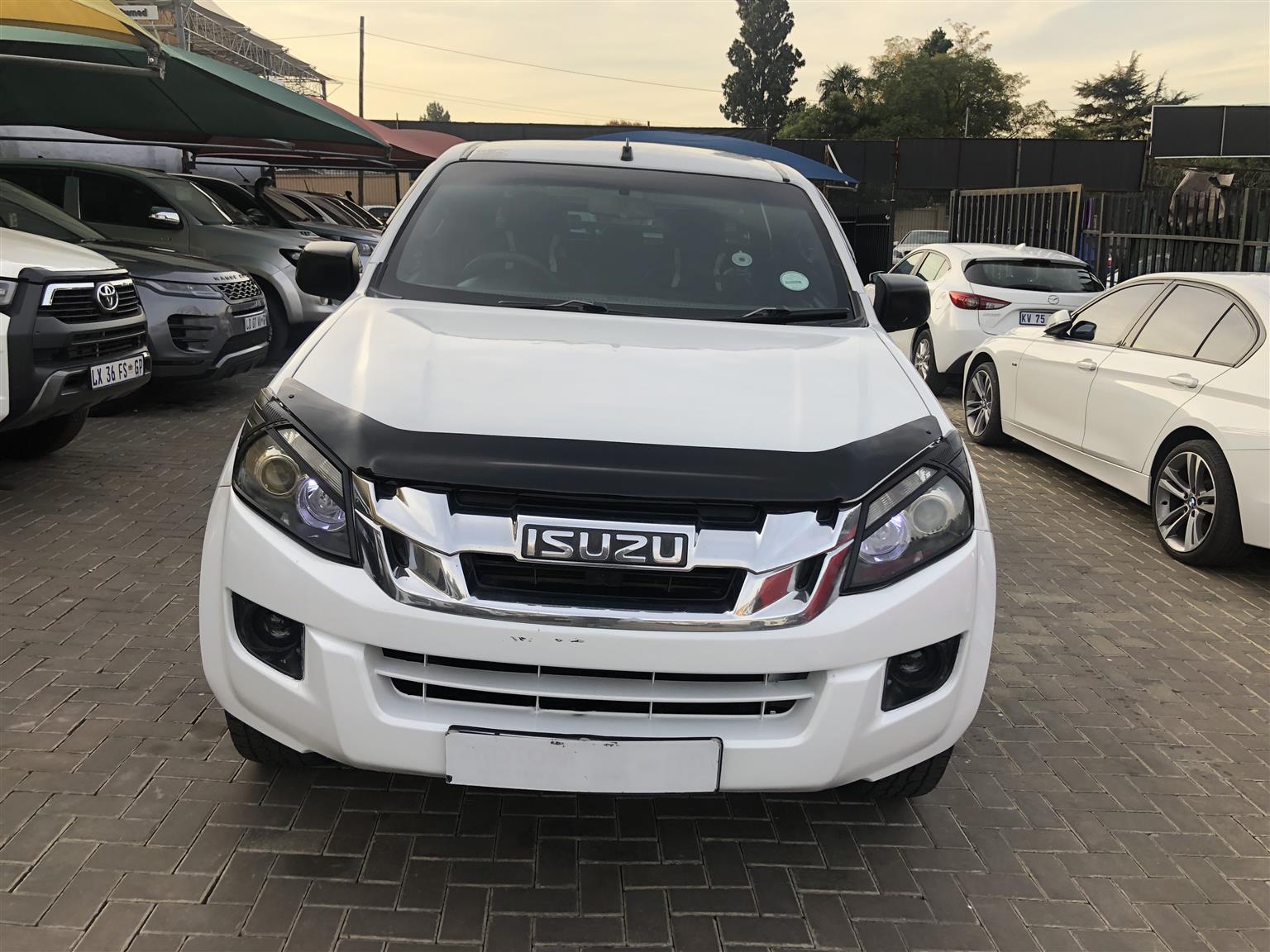 Used 2015 Isuzu KB 300D-Teq double cab LX auto - Private Seller