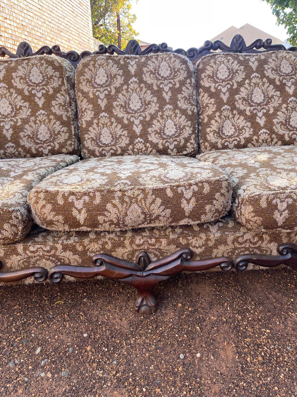 Vintage Lounge Suite for sale