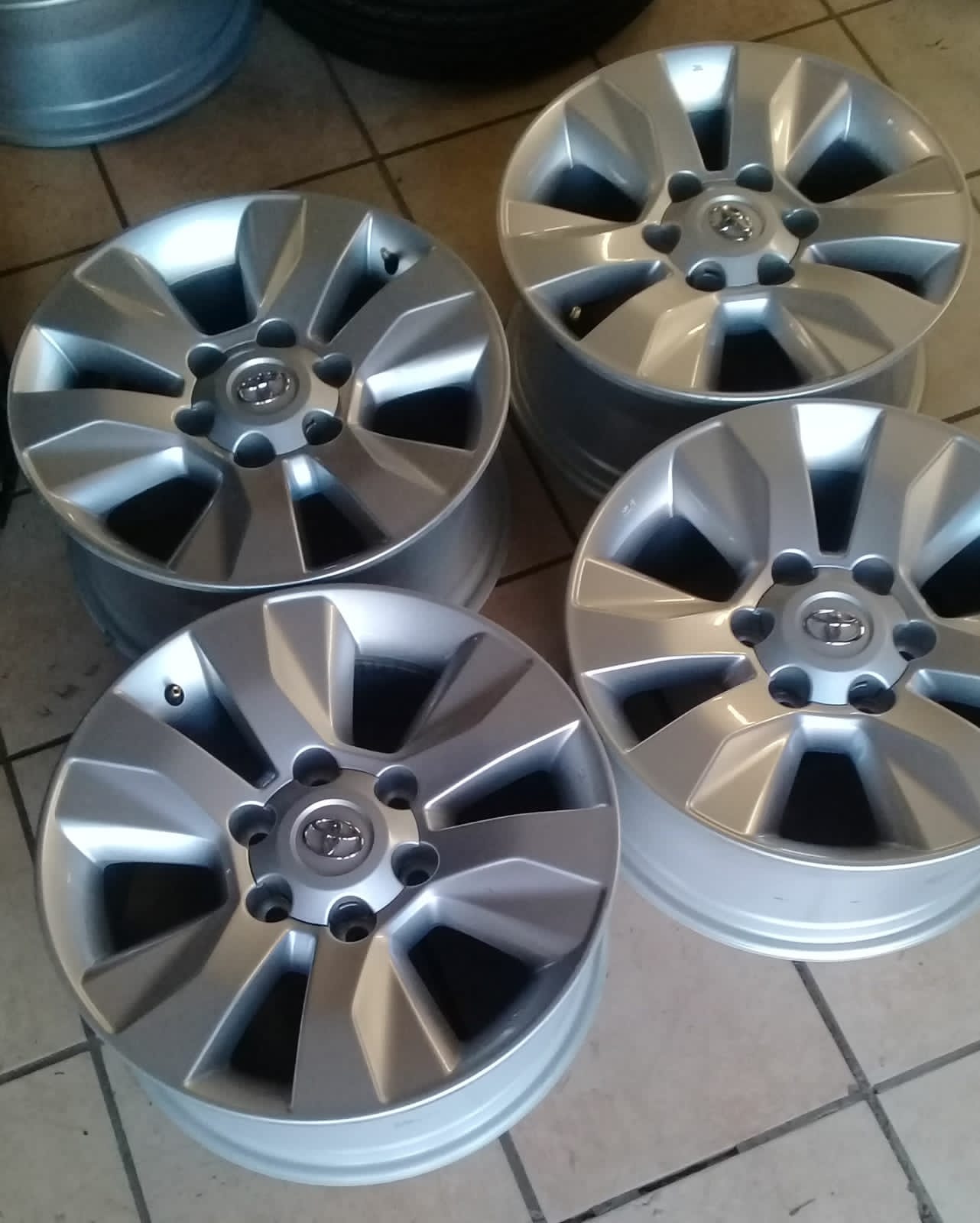 17" Toyota Hilux GD6 mags set for - Private Seller 17" Toyota Hilux GD6 mags set for - Private Seller