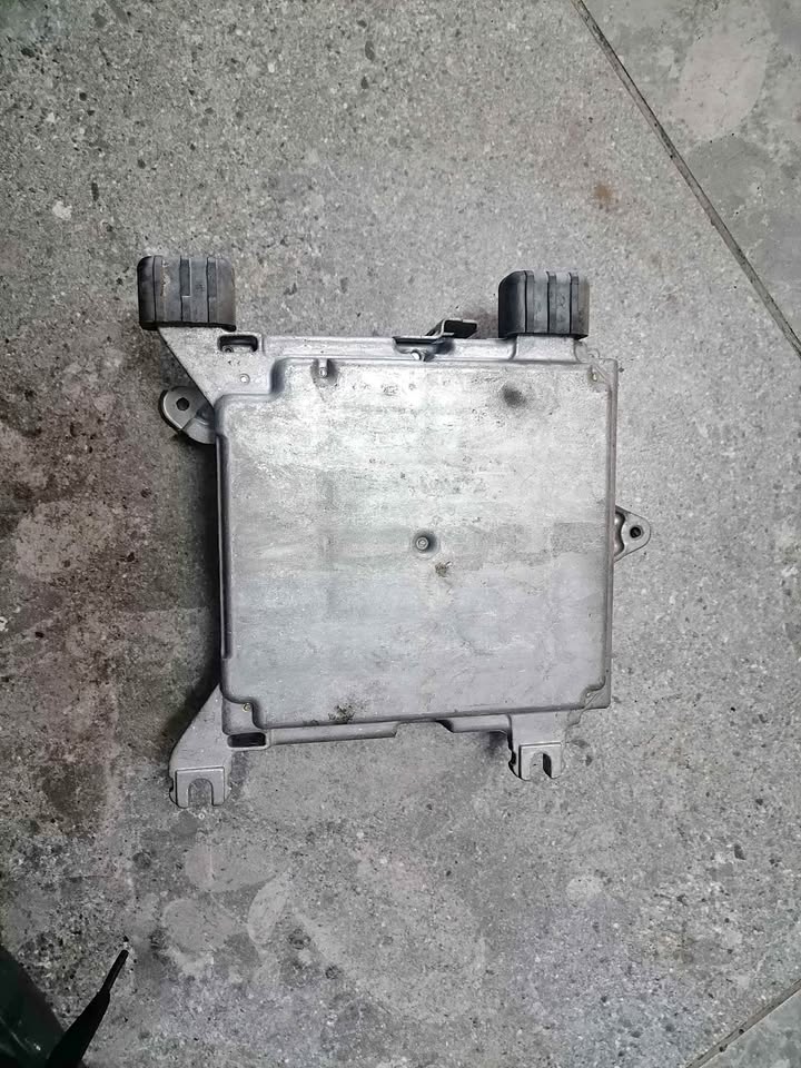 Honda Ballade S04 Computer box ecu 1.5L - Private Seller Honda Ballade S04 Computer box ecu 1.5L - Private Seller