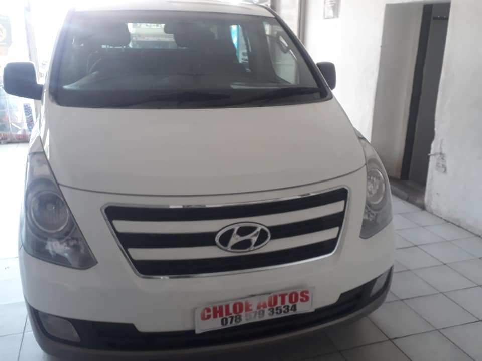 2018 HYUNDAI H1 2.5  PETROL WHITE COLOR MANUAL