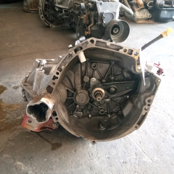 Renault KWID 5 Speed Manual Gearbox for Sale - Private Seller Renault KWID 5 Speed Manual Gearbox for Sale - Private Seller