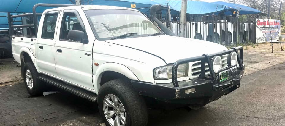 Mazda 2.5 WL 4x4 STRIPPING - Private Seller Mazda 2.5 WL 4x4 STRIPPING - Private Seller