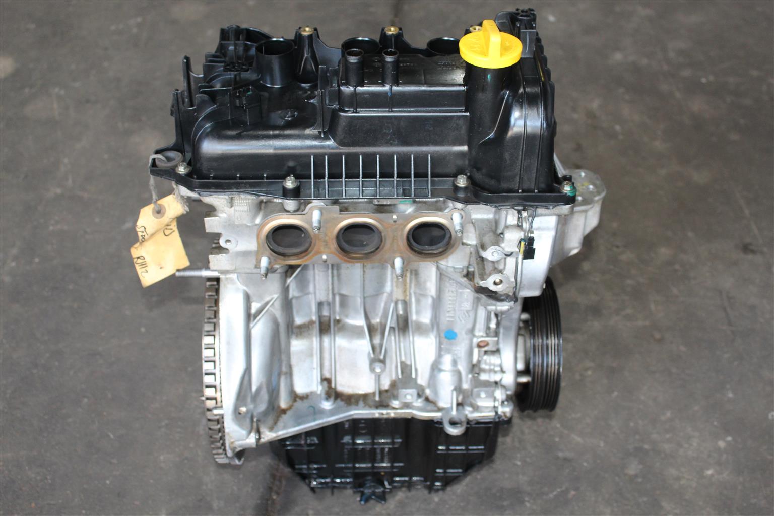 RENAULT KWID 1 LT 2016 2022 ENGINE HEAD, BLOCK AND SUMP Junk Mail