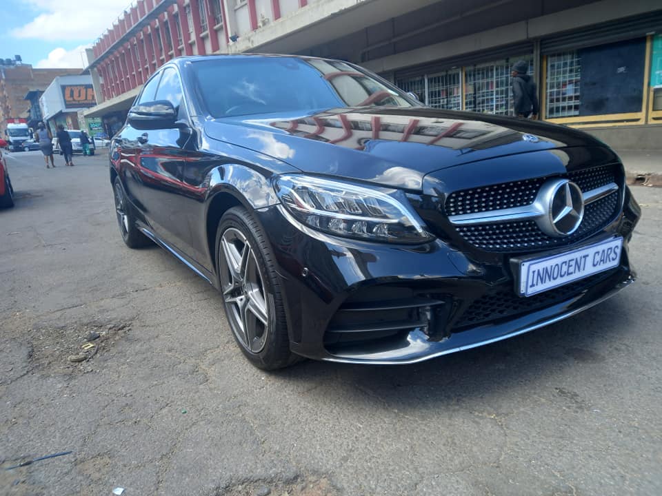 2018 MERCEDES BENZ C180 AMG, PETROL, AUTOMATIC, BLACK COLOUR, MILEAGE 90000KM