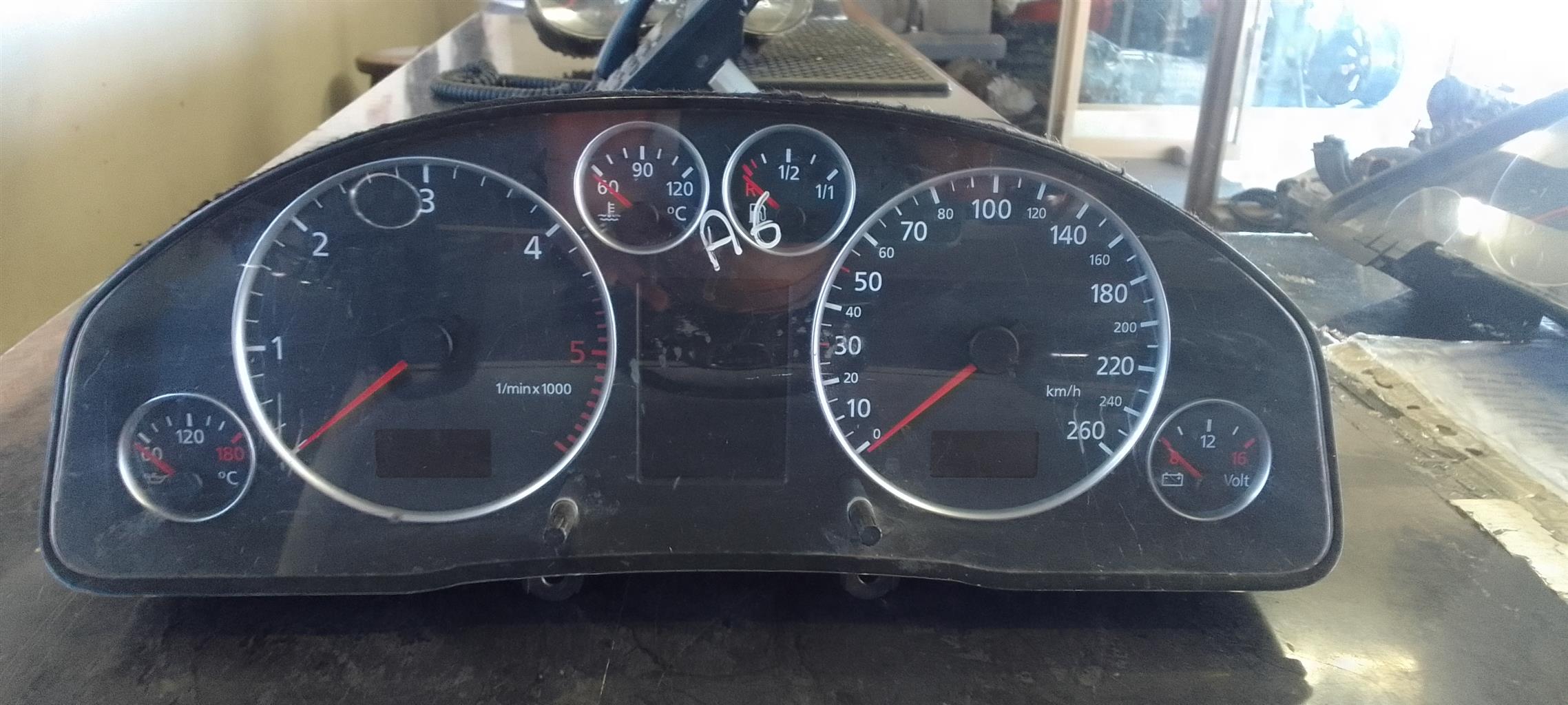 AUDI A6 CLUSTER FOR SALE - Private Seller AUDI A6 CLUSTER FOR SALE - Private Seller