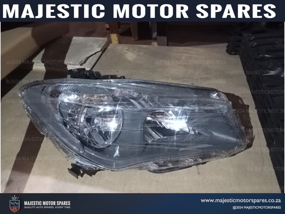 Mercedes Benz W117 CLA Halogen Headlight for Sale Brand New - Private Seller Mercedes Benz W117 CLA Halogen Headlight for Sale Brand New - Private Seller