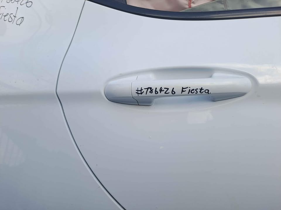 Door handle Ford Fiesta 1.0L 2020 - Private Seller Door handle Ford Fiesta 1.0L 2020 - Private Seller
