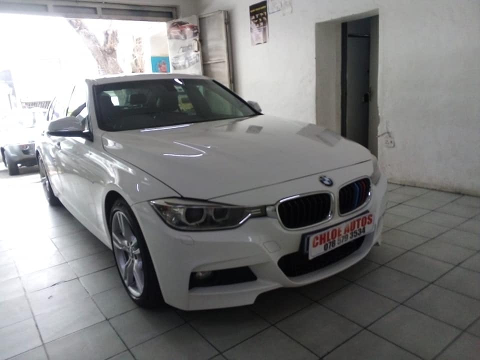 2015 BMW 3Series 328i MSport Auto white color Reverse Camera Sunroof 109000km