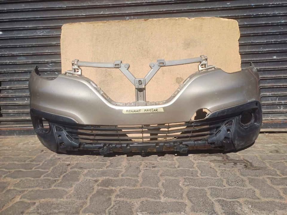 RENAULT KADJAR FRONT BUMPER [SHELL] WITH DOWN SPOILER - Private Seller