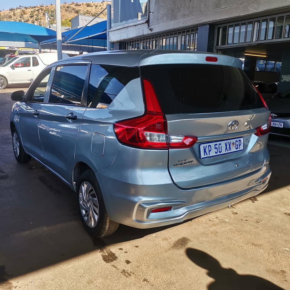 2022 TOYOTA RUMION 1.5 7 SEATERS BLUE COLOR MANUEL PETROL