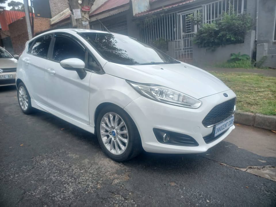 Ford Fiesta 1.0 Ecoboost Petrol, 2015 Model, Manual, White color, Mileage 77000kms