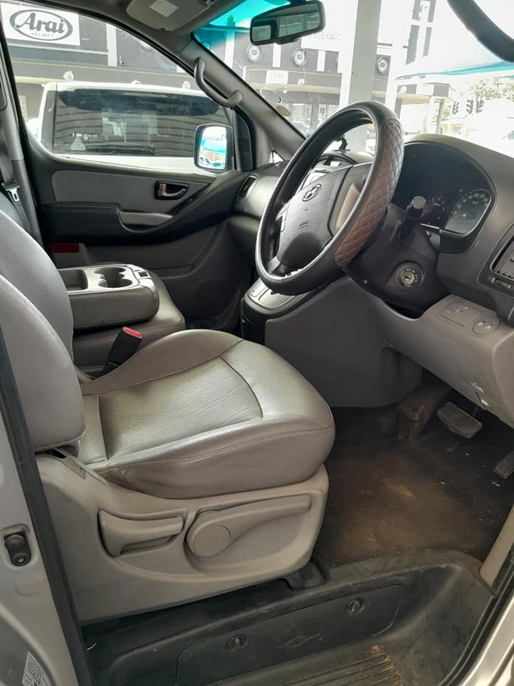 2015 HYUNDAI H1 2.5 AUTOMATIC