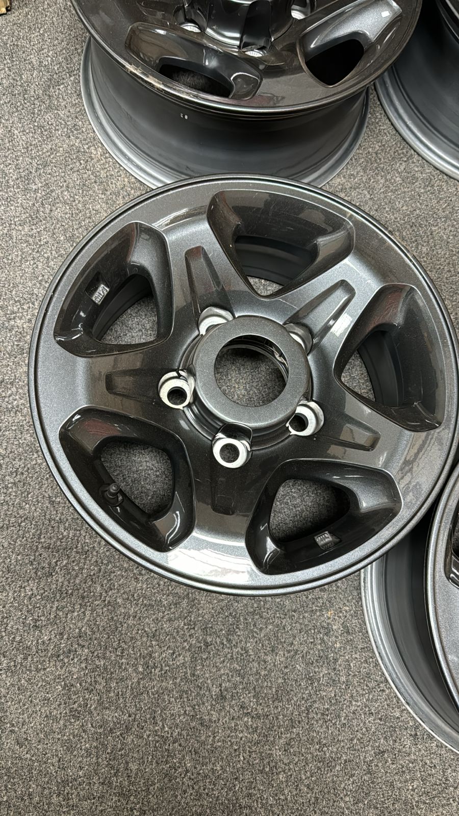 Land Cruiser 79 16inch Mags - Private Seller Land Cruiser 79 16inch Mags - Private Seller