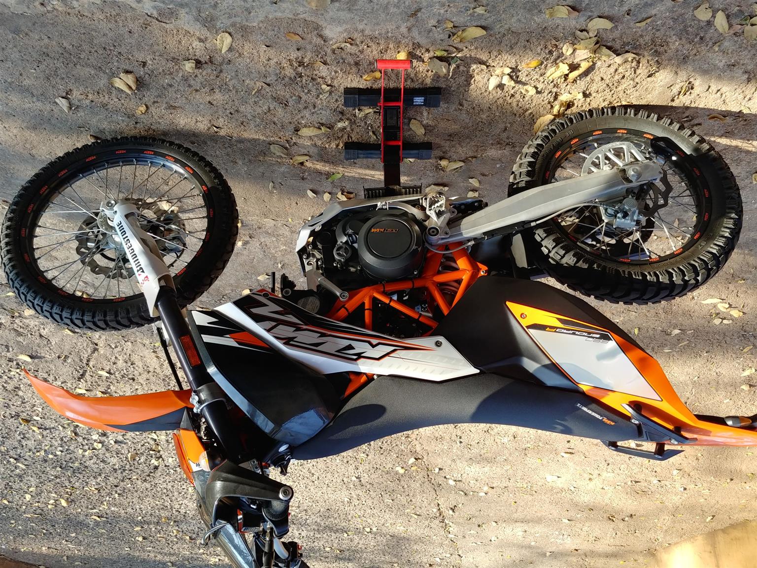 2011 KTM 690 Enduro R | Junk Mail
