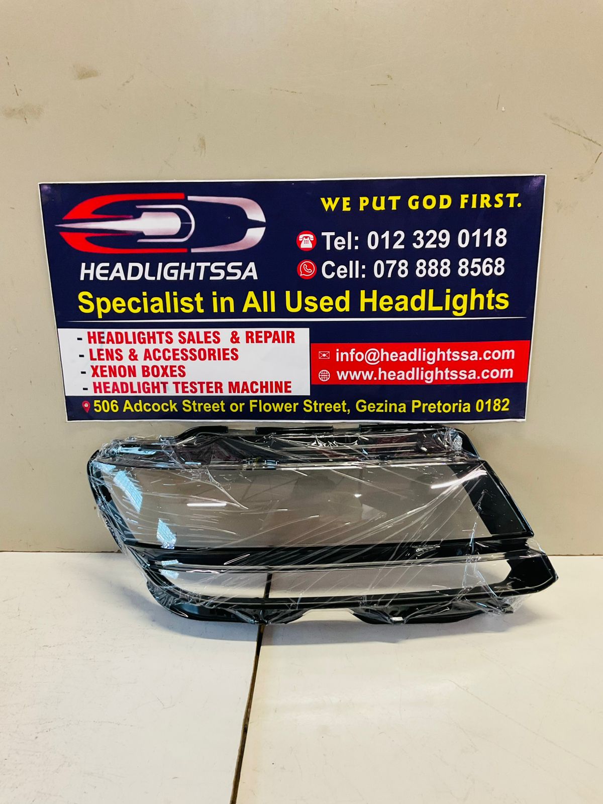 VW Tiguan LED right side headlight replacement lens - Private Seller VW Tiguan LED right side headlight replacement lens - Private Seller