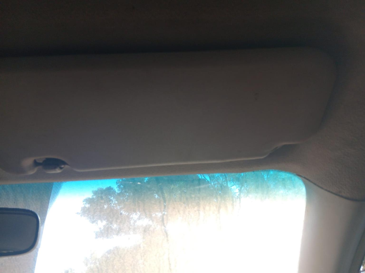 USED TOYOTA YARIS SUN VISORS FOR SALE