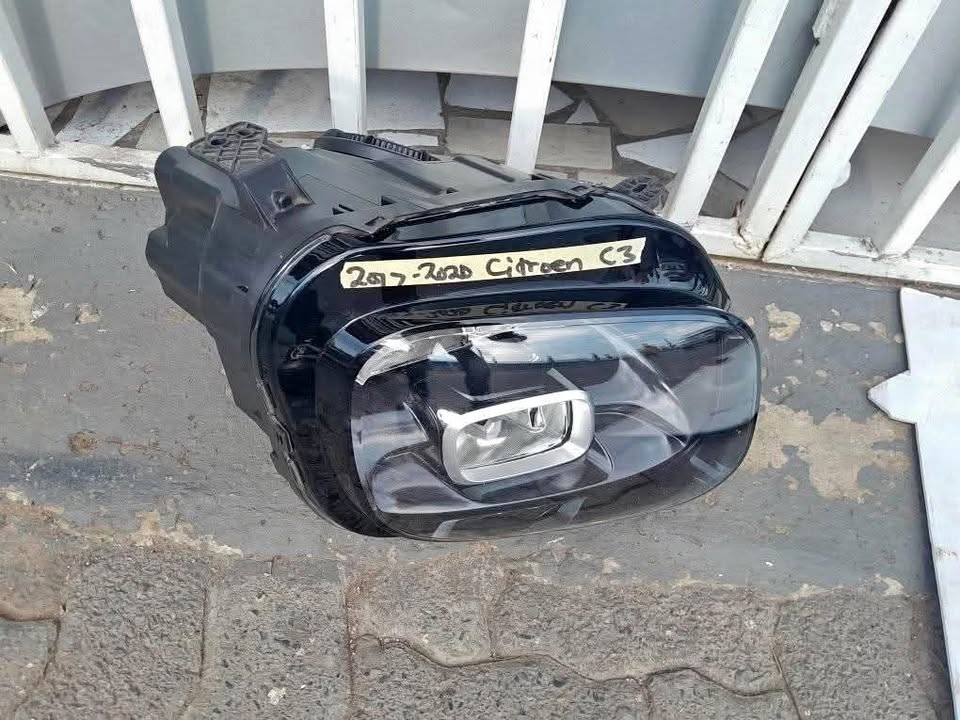 2019-2020 CITRON C3 HEADLIGHT FOR SALE 2019-2020 CITRON C3 HEADLIGHT FOR SALE