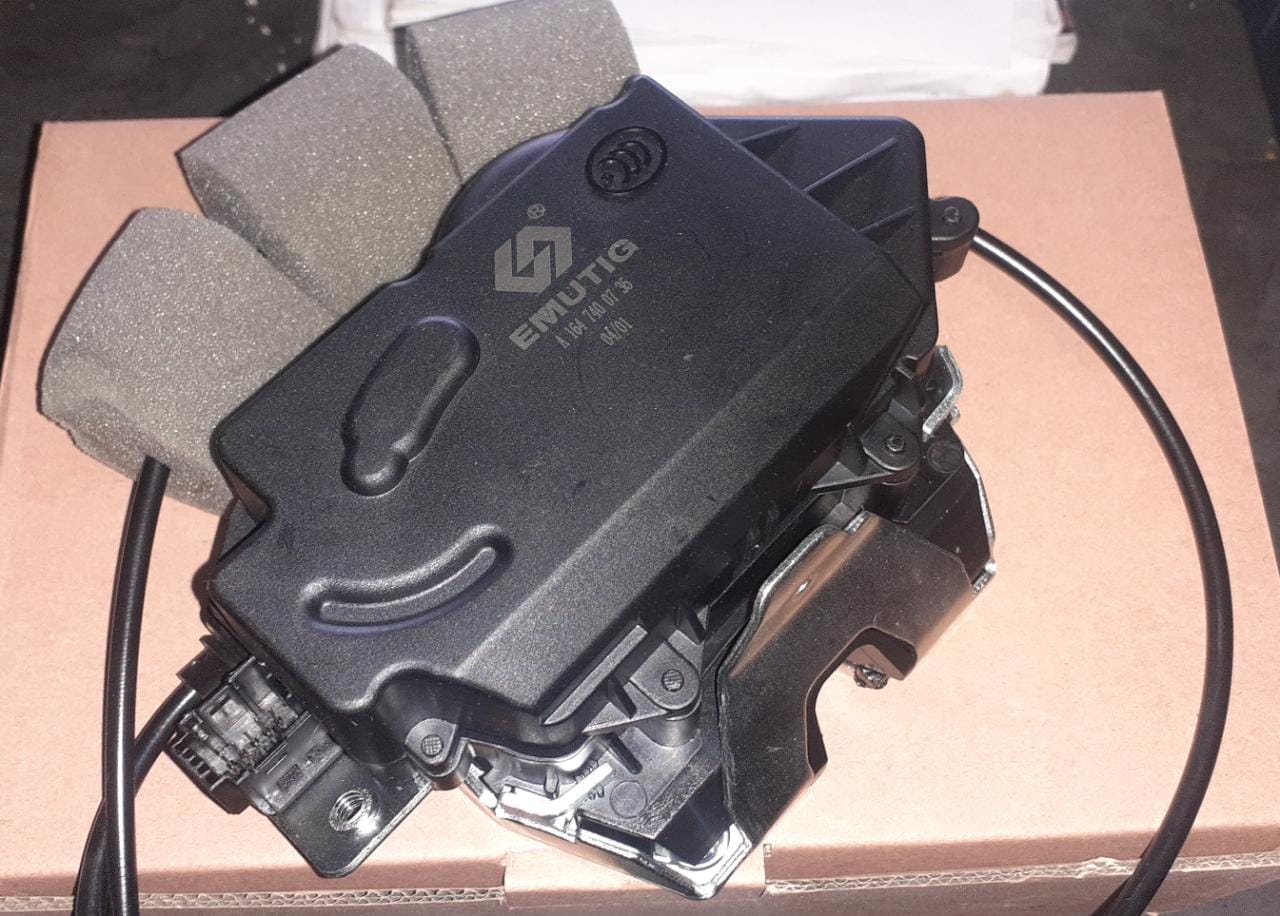 Mercedes Benz W164 new Boot Lock - Private Seller Mercedes Benz W164 new Boot Lock - Private Seller