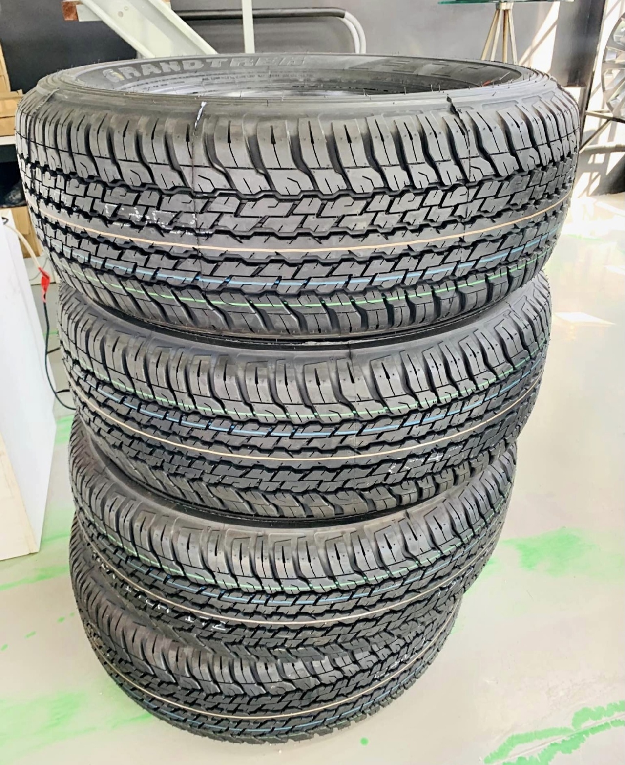 Dunlop grandtrek AT25 - Private Seller