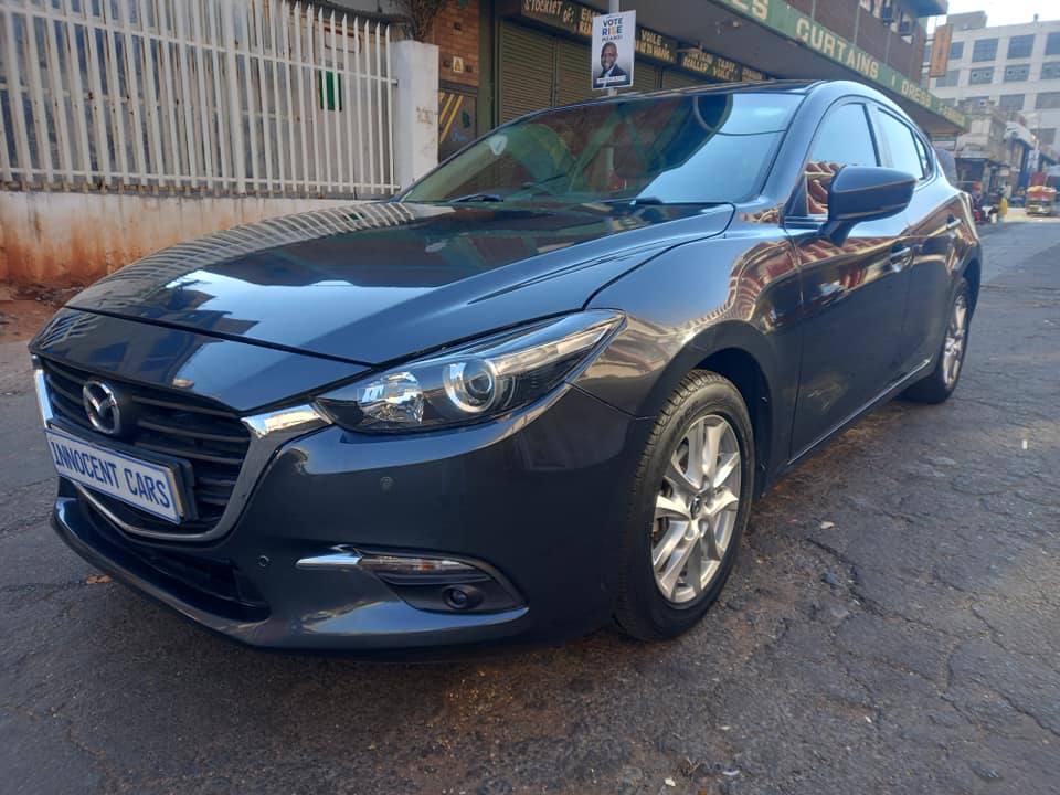 2017 MAZDA 3 HATCHBACK DYNAMIC 1.6 PETROL, AUTOMATIC, GREY COLOR, MILEAGE 79000KM
