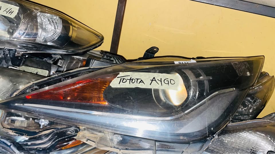 Toyota Aygo headlight - Private Seller Toyota Aygo headlight - Private Seller