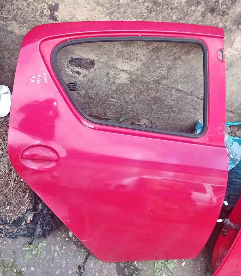 Toyota Aygo *Right rear door* - Private Seller Toyota Aygo *Right rear door* - Private Seller
