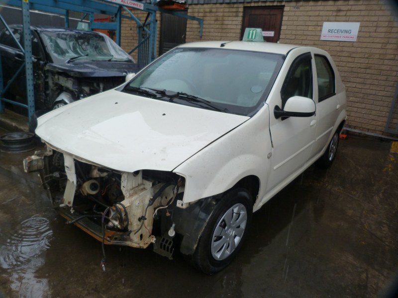 Hyundai Accent 1.6 Manual White - 2016 STRIPPING FOR SPARES - Private Seller Hyundai Accent 1.6 Manual White - 2016 STRIPPING FOR SPARES - Private Seller