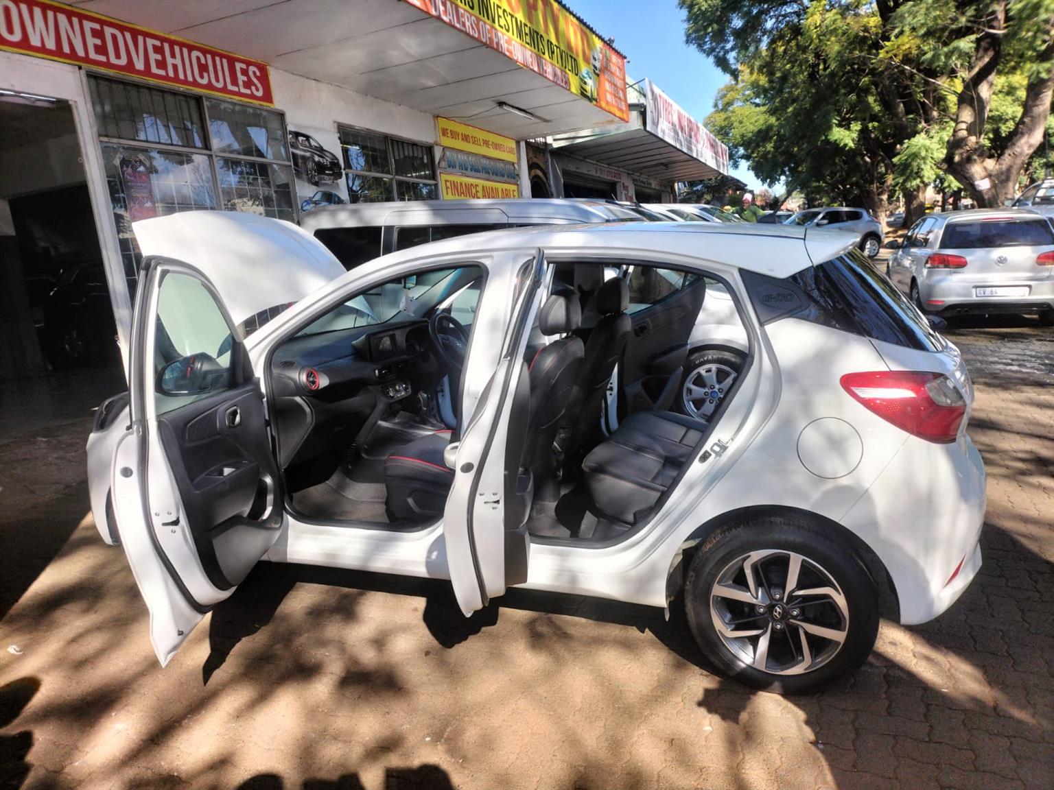 2022 HYUNDAI G-I10 GRAND 1.2 EMOTION
AUTOMATIC
34,000KM