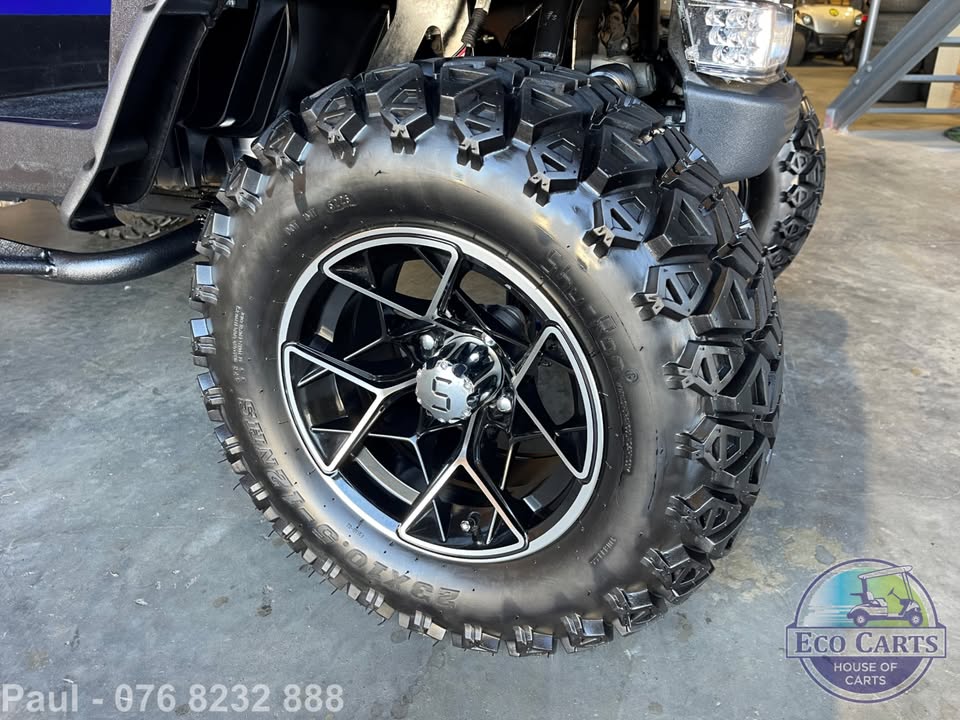 GOLF CART FOR SALE - CLUB CAR - RAISED SUSPENSION - FULL HOUSE - Private Seller