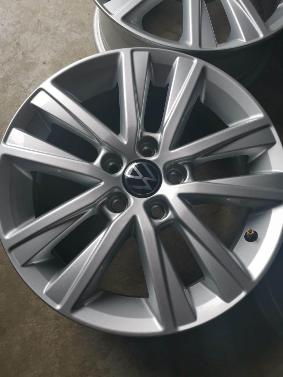15inch VW Polo Vivo/TSi original new mags set for @4500, will fit on Audi A1. - Private Seller 15inch VW Polo Vivo/TSi original new mags set for @4500, will fit on Audi A1. - Private Seller