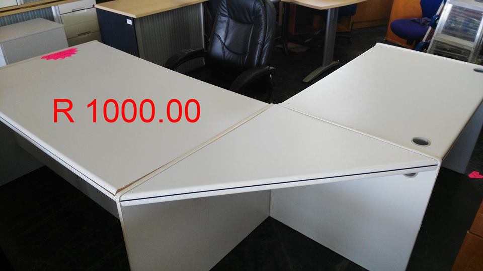 White Corner Desk With Black Leather Chair Junk Mail