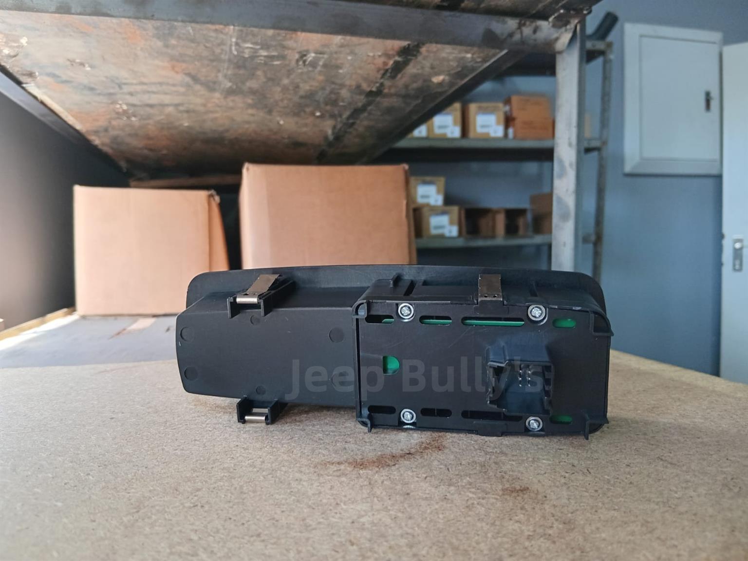 New Jeep Grand Cherokee WK2 (Passenger) Window Switch - Private Seller New Jeep Grand Cherokee WK2 (Passenger) Window Switch - Private Seller