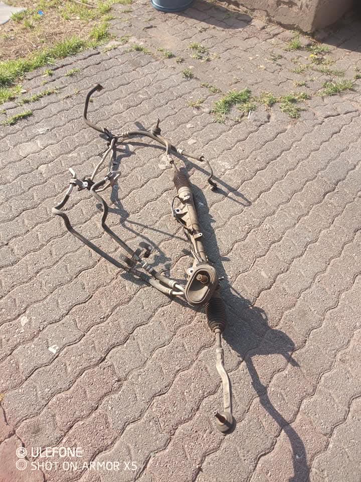Renault Sandero 0.9t steering rack for sale