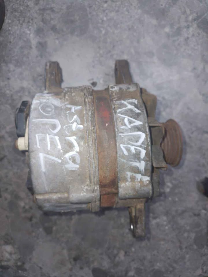 Opel Kadett/Astra Alternator - Private Seller Opel Kadett/Astra Alternator - Private Seller