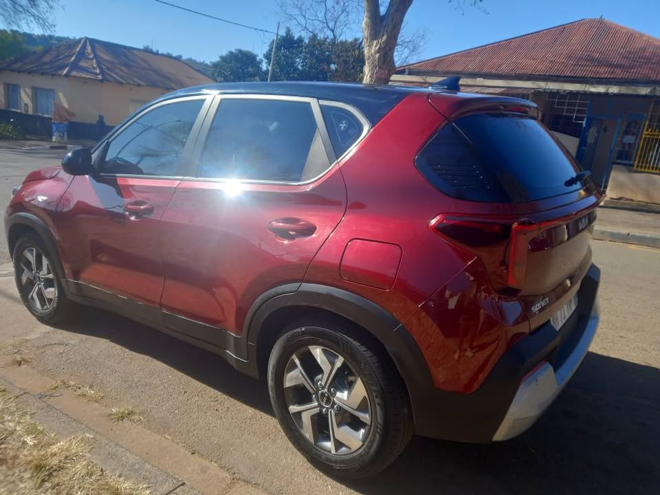2024 KIA SONET 1.5 PETROL, AUTOMATIC, MAROON, 2400KMS