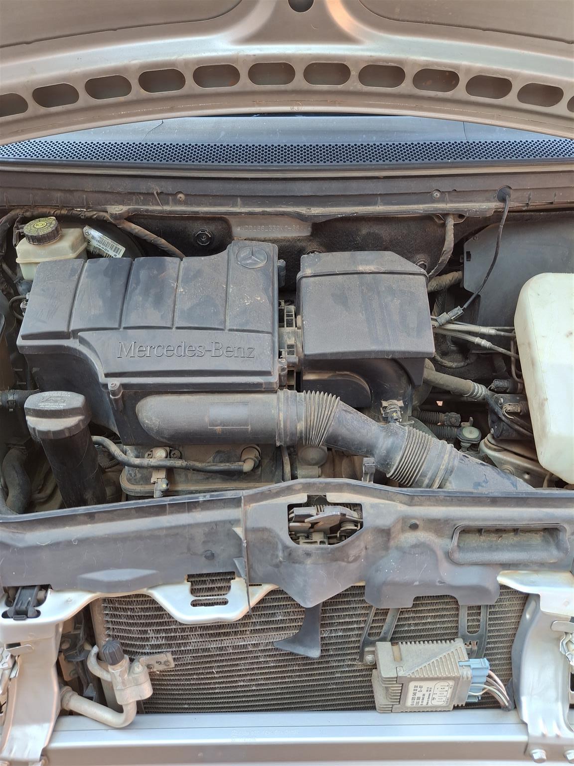 Mercedes A160 for sale. Starter, no idling. No papers, sold as is.