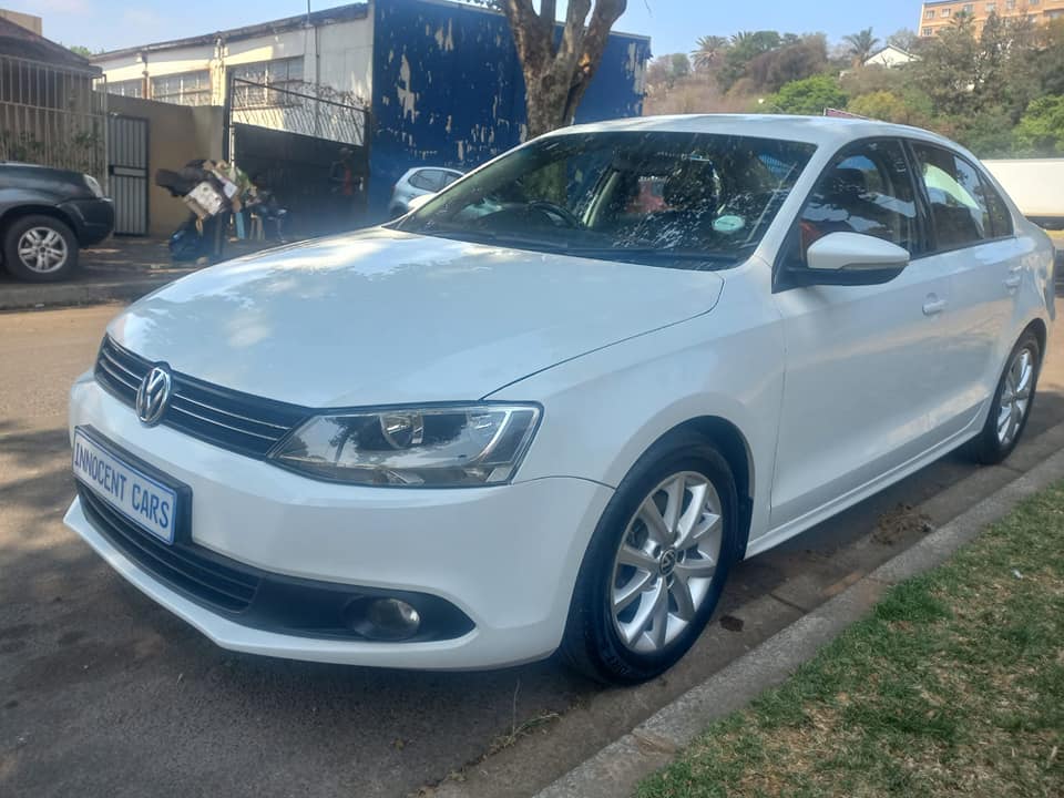 2014 VW JETTA 1.4 TSI PETROL, MANUAL, WHITE COLOR, MILEAGE 87000KMS,
