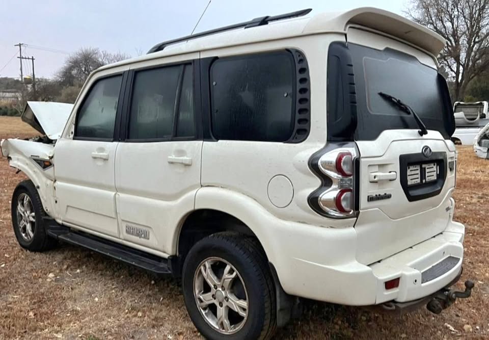 NOW STRIPPING – MAHINDRA SCORPIO 2.2 S10 SUV ALL PARTS AT EXCELLENT DISCOUNTED PRICES - Private Seller NOW STRIPPING – MAHINDRA SCORPIO 2.2 S10 SUV ALL PARTS AT EXCELLENT DISCOUNTED PRICES - Private Seller