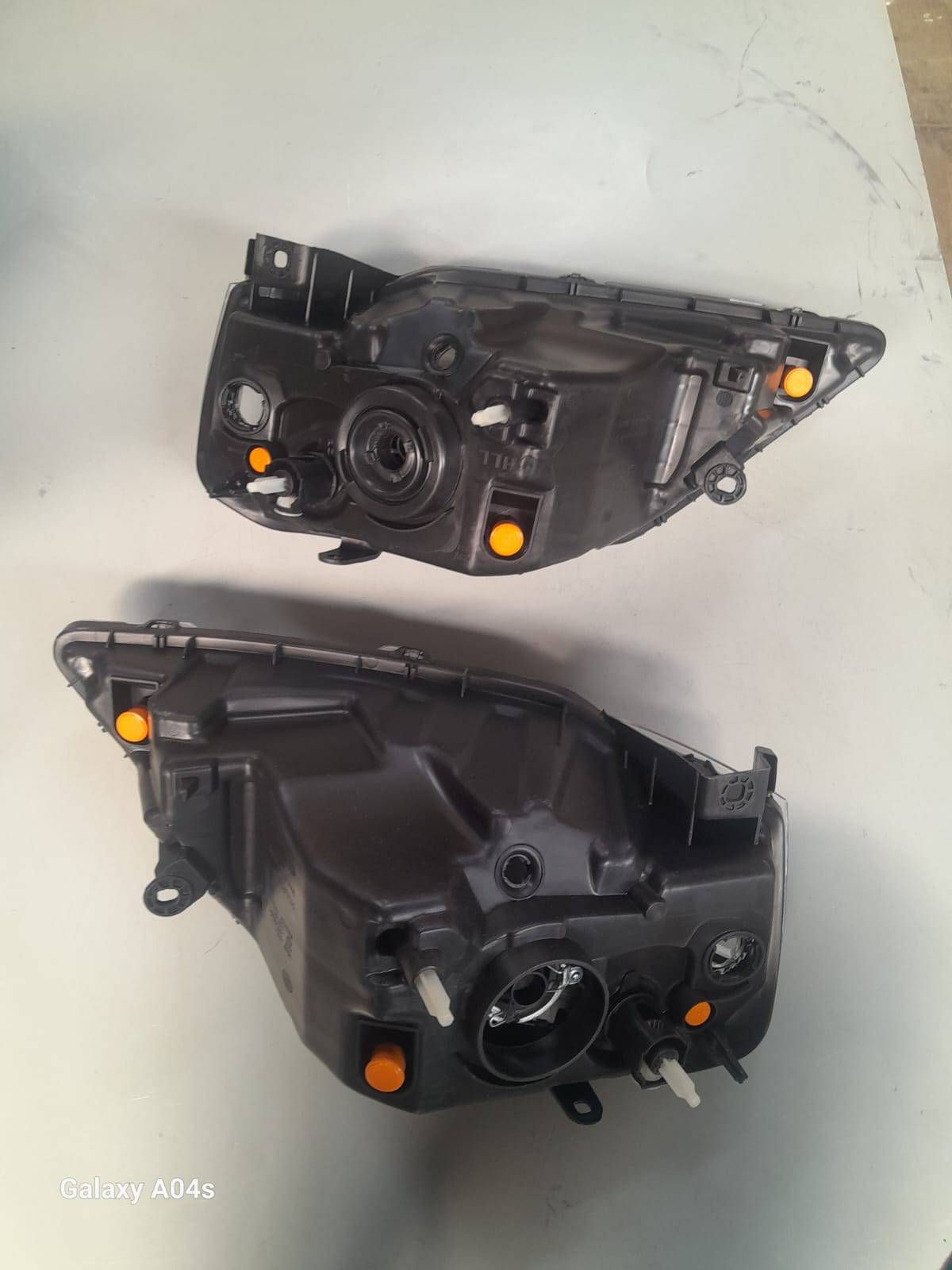 NISSAN NP200 FRONT BOTH SIDES HEADLIGHTS FOR SALE - Private Seller NISSAN NP200 FRONT BOTH SIDES HEADLIGHTS FOR SALE - Private Seller