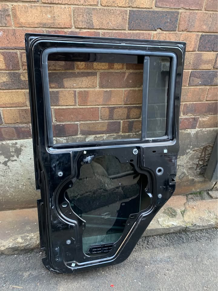 Jeep wrangler RHS rear door