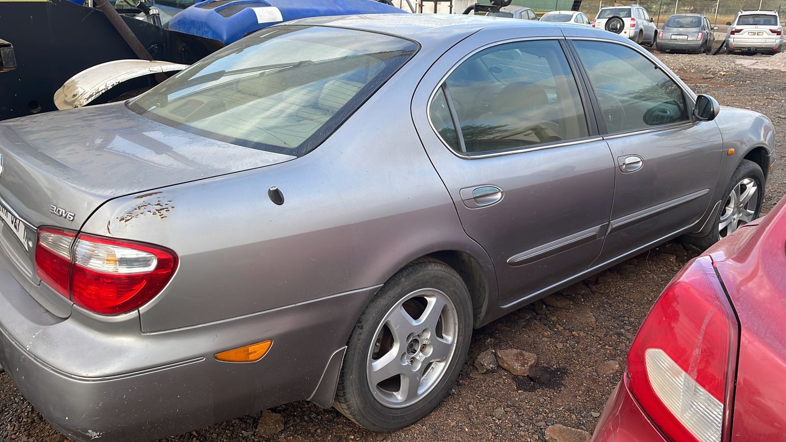 NISSAN MAXIMA