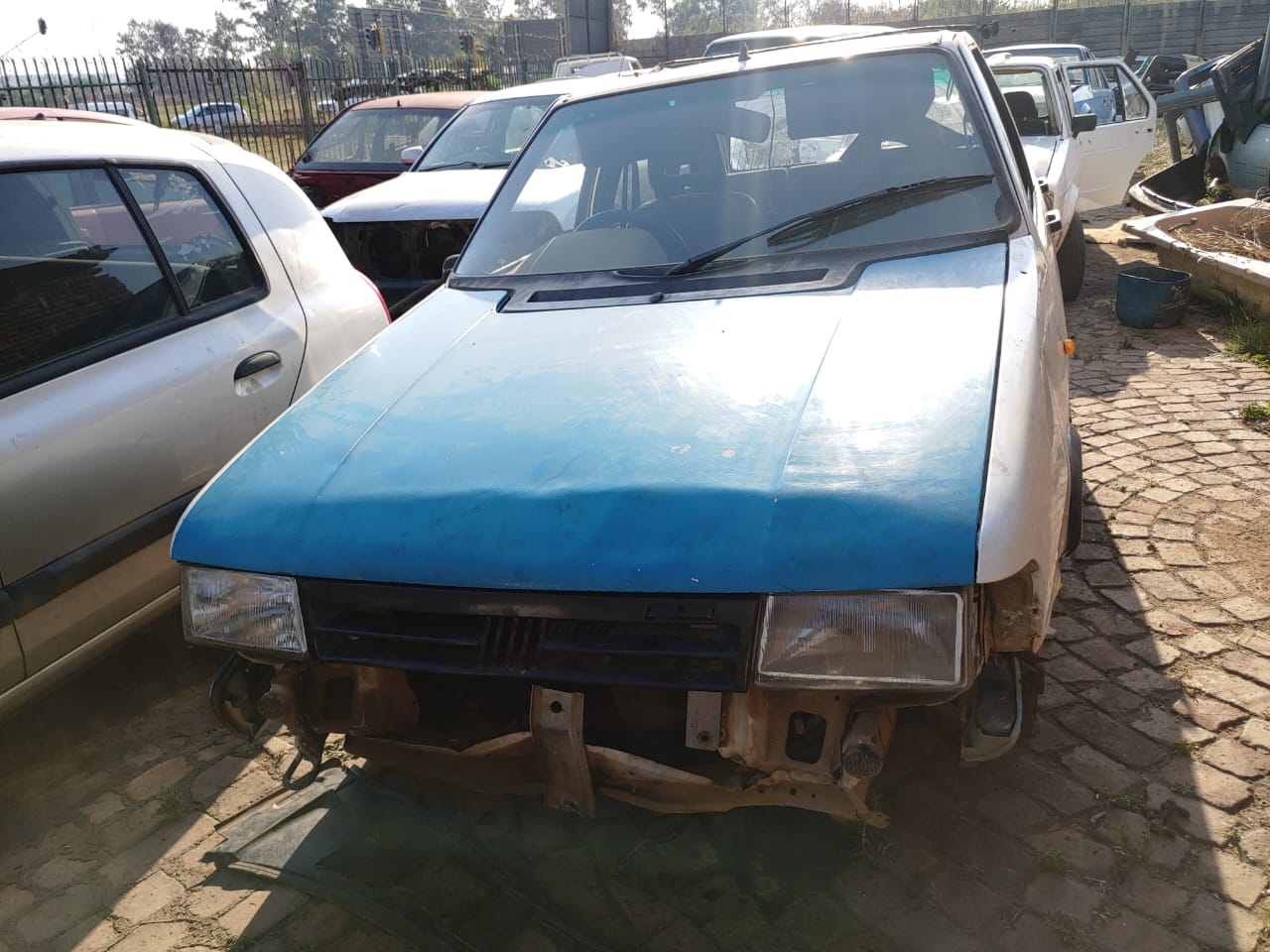 UNO FOR STRIPPING  PARTS FOR SALE UNO FOR STRIPPING  PARTS FOR SALE