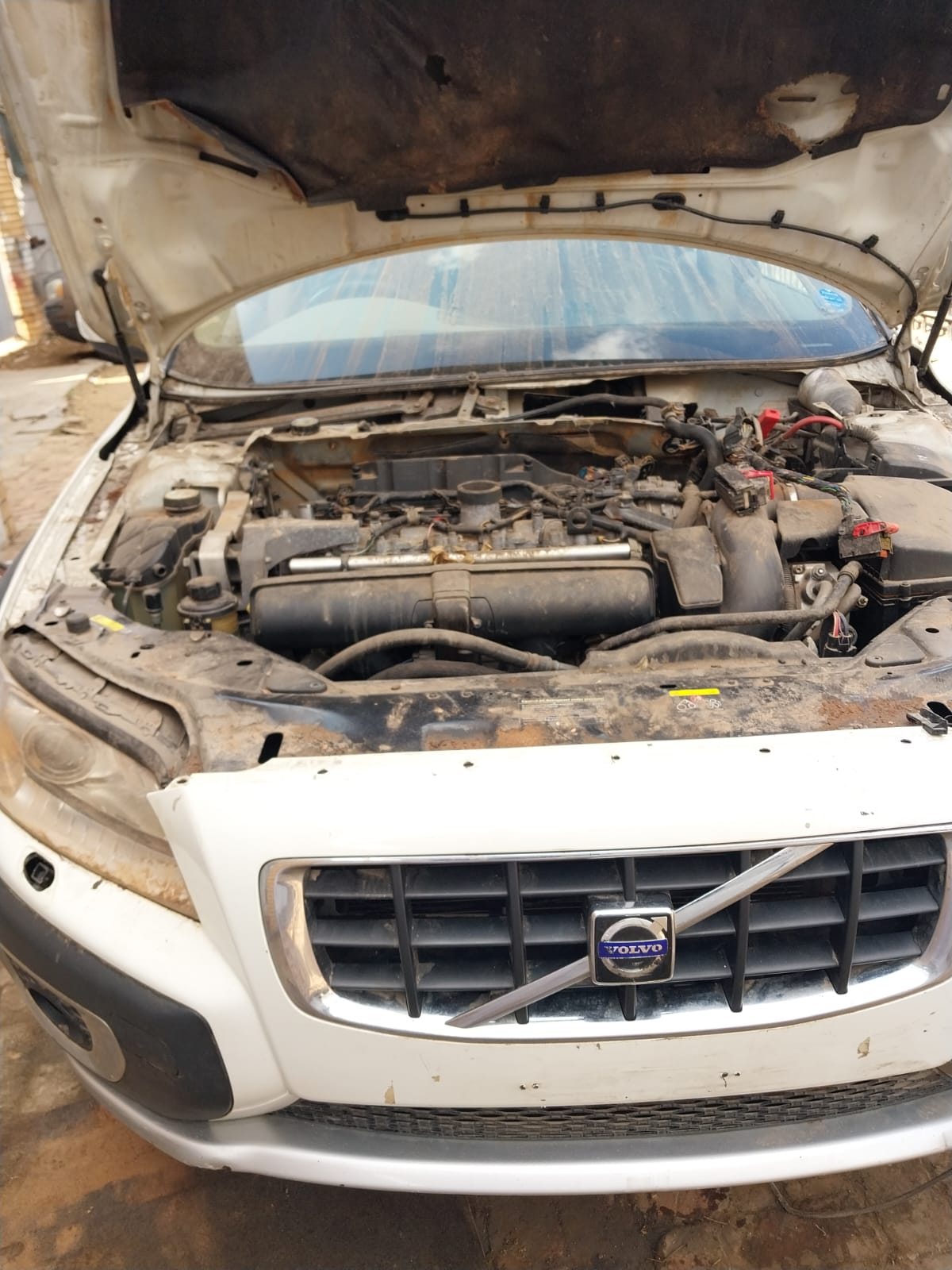 Volvo XC70 T6 2008 stripping for spares - Private Seller