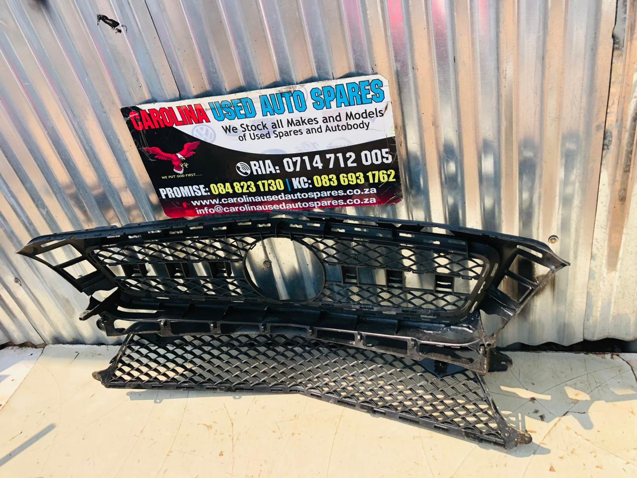 Mercedes Benz C218 X218 bumper radiator grill - Private Seller Mercedes Benz C218 X218 bumper radiator grill - Private Seller
