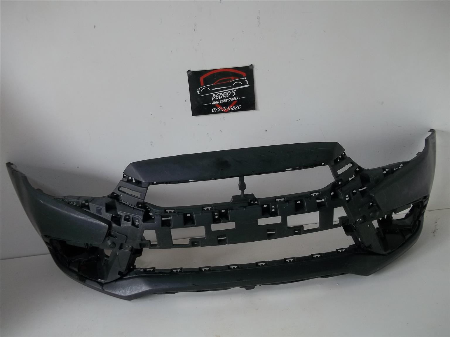 Mitsubishi Outlander (ASX Sport) front bumper - Private Seller Mitsubishi Outlander (ASX Sport) front bumper - Private Seller
